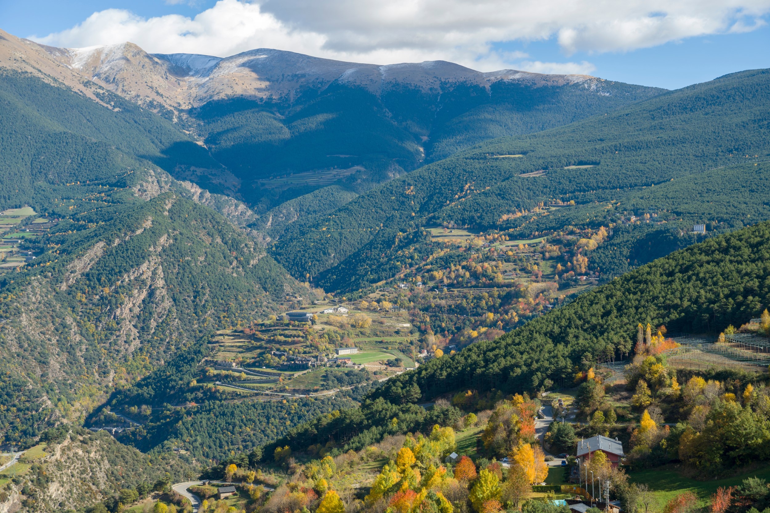 Fontaneda,Village,In,The,Pyrenees,Mountains,Andorra,Country,In,Autumn